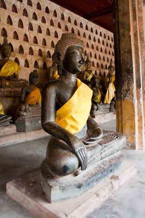 Храм десяти тысяч будд