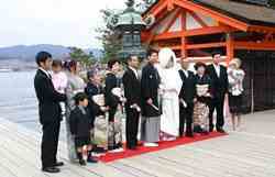 Чем интересна японская свадьба?