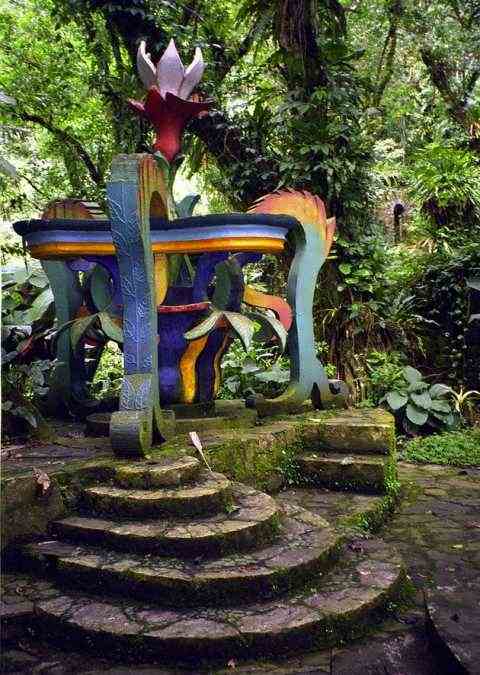 Парк сюрреалистичных скульптур Las Pozas