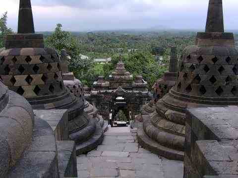 Храм Боробудур